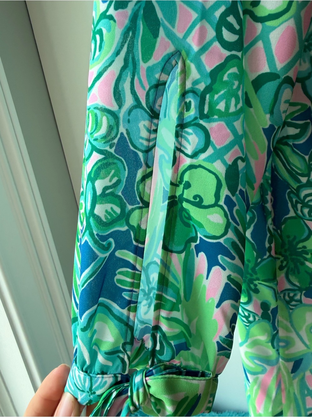 Lilly Pulitzer Pink-Accented Tropical Print Dress Size Medium - Picture 4 of 4